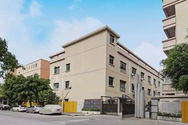 恭喜東莞市**化妝用具有限公司通過GMPC認(rèn)證